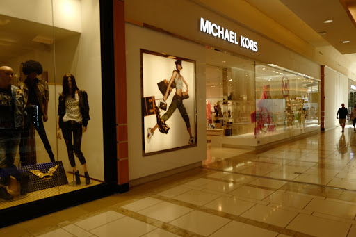 Shopping Mall «International Plaza and Bay Street», reviews and photos, 2223 N Westshore Blvd, Tampa, FL 33607, USA