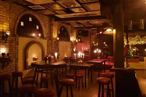 Taverna Pub Medieval Bar & Avalon Events image