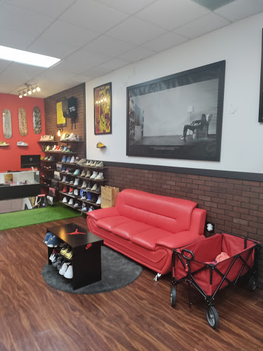 Barber Shop «Made Men Barbershop», reviews and photos, 5193 Shore Dr #102, Virginia Beach, VA 23455, USA
