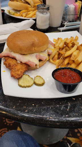 Casino «Harrington Raceway & Casino», reviews and photos, 18500 S Dupont Hwy, Harrington, DE 19952, USA