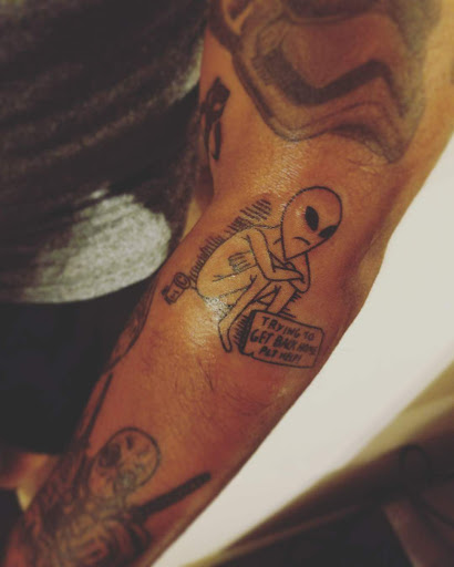 Tattoo Shop «Cloak and Dagger Tattoo», reviews and photos, 641 N Riverside Dr, Clarksville, TN 37040, USA