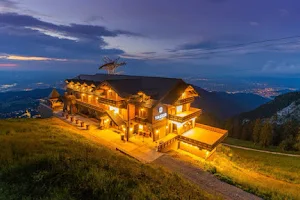 Yager Chalet image