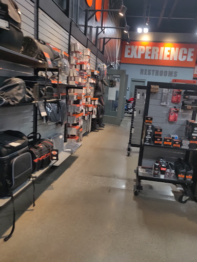 Motorcycle Dealer «Centennial Park Harley-Davidson», reviews and photos, 12477 Broad St SW, Pataskala, OH 43062, USA