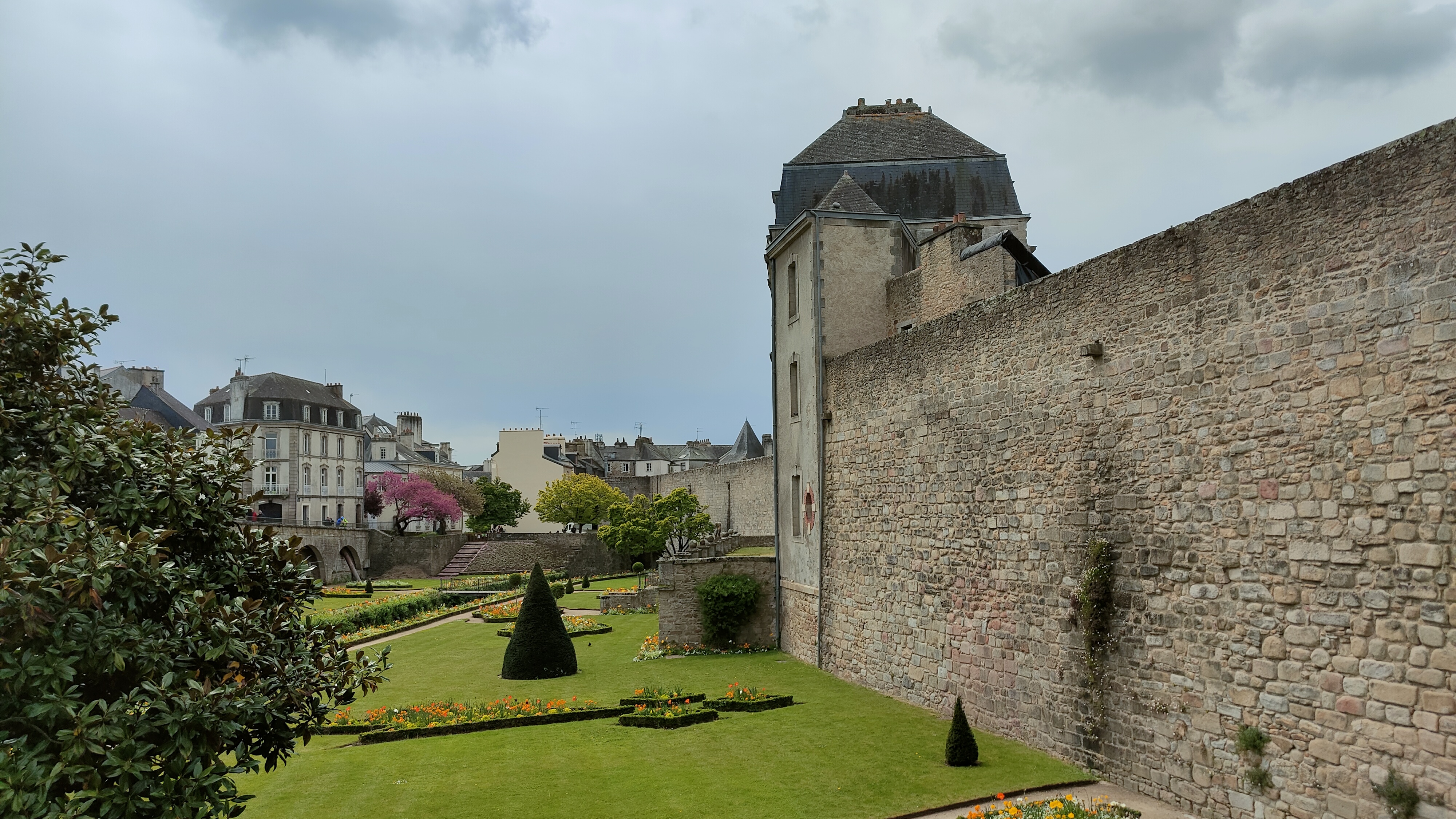 Photo n° 7 de l'avis de Régis.a fait le 25/04/2023 à 21:21