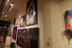Timo Gallery
