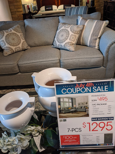 Furniture Store «Rooms To Go & Rooms To Go Kids Furniture Store - Montgomery», reviews and photos, 6810 Eastchase Pkwy Suite A, Montgomery, AL 36117, USA