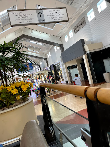 Shopping Mall «Gurnee Mills», reviews and photos, 6170 W Grand Ave, Gurnee, IL 60031, USA