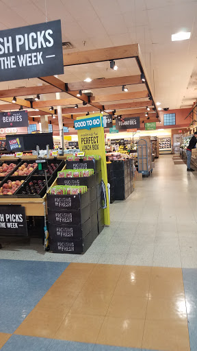 Grocery Store «Giant Food Stores», reviews and photos, 200 Town Center, New Britain, PA 18901, USA