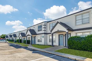 Addison Apartments at the Park image