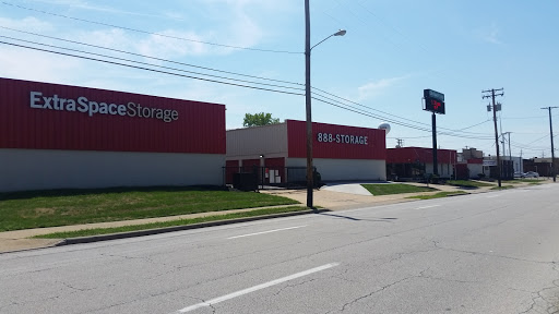 Self-Storage Facility «SecurCare Self Storage», reviews and photos, 23640 Lakeland Blvd, Euclid, OH 44132, USA