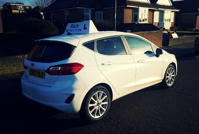 Driving Lessons with Rich(Shoreham by Sea & surrounding areas) - Brighton