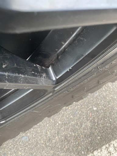 Tire Shop «Discount Tire Store - Bothell, WA», reviews and photos, 20914 Bothell Everett Hwy, Bothell, WA 98021, USA