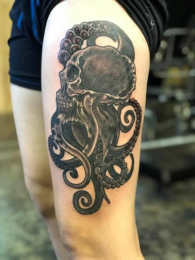 Tattoo Shop «LocoMotive Tattoo Studio», reviews and photos, 3850 E Gulf to Lake Hwy #6, Inverness, FL 34453, USA