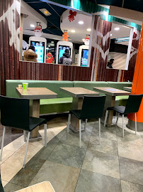 Atmosphère du Restauration rapide McDonald's à Juvignac - n°10