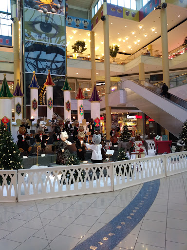 Shopping Mall «The Shops of Grand Avenue», reviews and photos, 275 W Wisconsin Ave, Milwaukee, WI 53203, USA