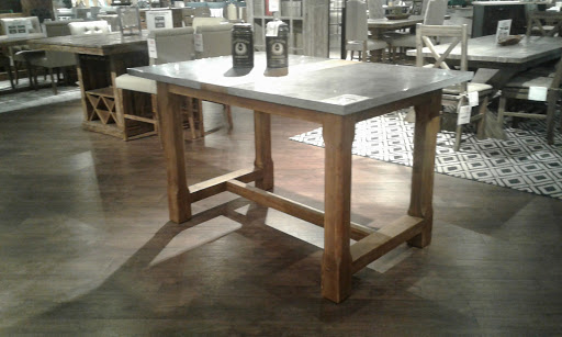 Furniture Store «Living Spaces - Phoenix», reviews and photos, 6600 W Latham St, Phoenix, AZ 85043, USA