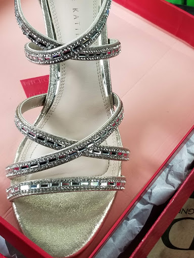 Shoe Store «DSW Designer Shoe Warehouse», reviews and photos, 375 E Altamonte Dr, Altamonte Springs, FL 32701, USA