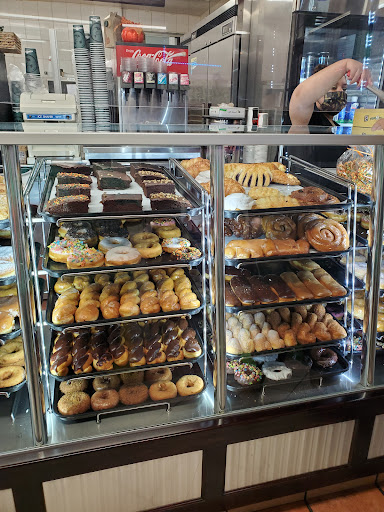 Donut Shop «Yum Yum Donuts», reviews and photos, 9 Fremont Ave, Alhambra, CA 91801, USA