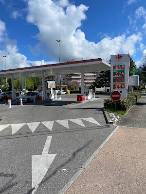 Carrefour Market Station-service à Annecy