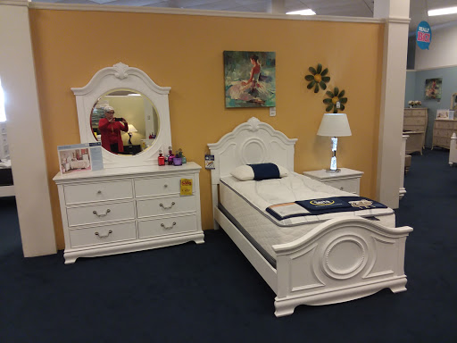 Furniture Store «Raymour & Flanigan Furniture and Mattress Store», reviews and photos, 3367 Brunswick Pike, Lawrenceville, NJ 08648, USA