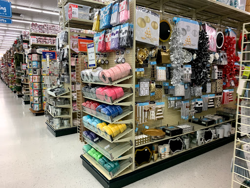 Craft Store «Hobby Lobby», reviews and photos, 750 E Lewis and Clark Pkwy, Clarksville, IN 47129, USA