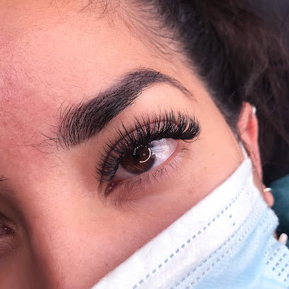 Monas lashes & brows