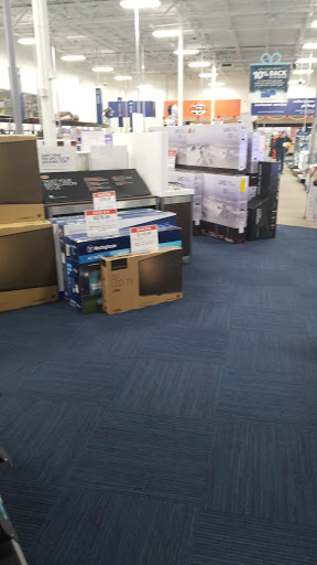 Electronics Store «Best Buy», reviews and photos, 1830 Towne Centre Dr, North Aurora, IL 60542, USA