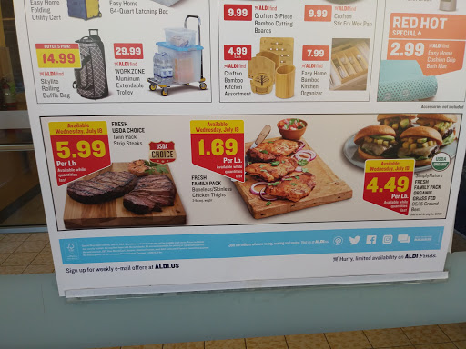 Supermarket «ALDI», reviews and photos, 1035 W 14 Mile Rd, Clawson, MI 48017, USA