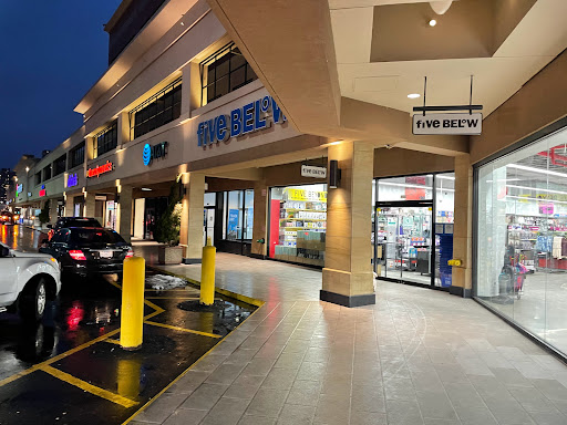 Bay Plaza Shopping Center, 2100 Bartow Ave, Bronx, NY 10475, USA, 