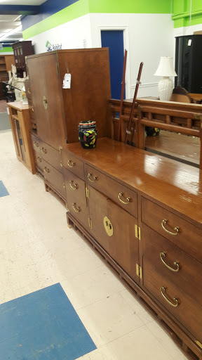 Used Furniture Store «Habitat for Humanity in Monmouth County ReStore», reviews and photos, 45 South St, Freehold, NJ 07728, USA