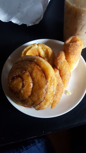 Donut Shop «Queen Donuts & Bakery», reviews and photos, 1108 W St Mary’s Rd, Tucson, AZ 85745, USA