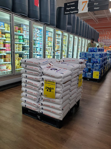 Grocery Store «Bravo Supermarkets», reviews and photos, 1621 N State Rd 7, Lauderhill, FL 33313, USA