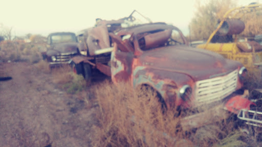 JRS Kachina Auto Wrecking, 637 French Rd, Winslow, AZ 86047, USA, 