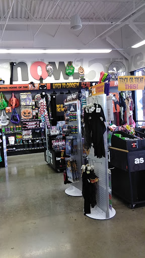 Variety Store «Five Below», reviews and photos, 54 THF Blvd, Chesterfield, MO 63005, USA