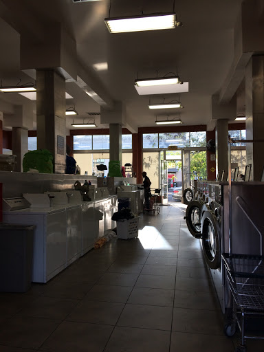 Laundromat «The Laundromat of San Pedro», reviews and photos, 940 S Pacific Ave, San Pedro, CA 90731, USA