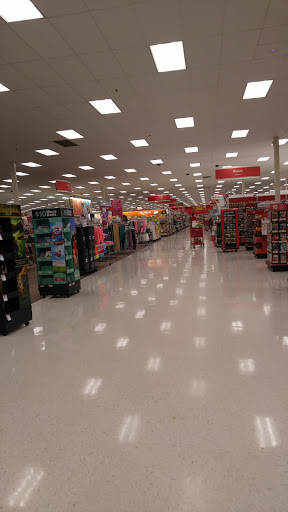 Department Store «Target», reviews and photos, 160 N Research Pl, Central Islip, NY 11722, USA