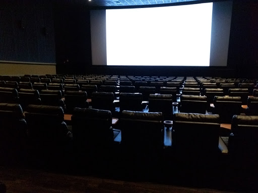 Movie Theater «Regal Janss Marketplace 9», reviews and photos, 255 N Moorpark Rd, Thousand Oaks, CA 91360, USA