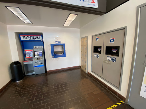 Post Office «United States Postal Service», reviews and photos, 414 W Grand Blvd, Corona, CA 92878, USA