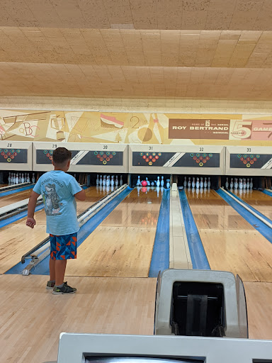 Bowling Alley «Bertrand Bowling Lanes Inc», reviews and photos, 2616 Washington St, Waukegan, IL 60085, USA