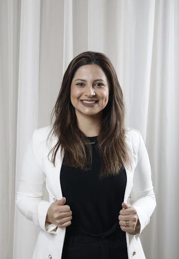 Logo da empresa - Dra Bruna Wisch | Dentista Maringá
