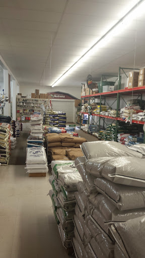 Hardware Store «BDK Hardware, Lumber and Feed», reviews and photos, 660 W Main St, Blanchester, OH 45107, USA