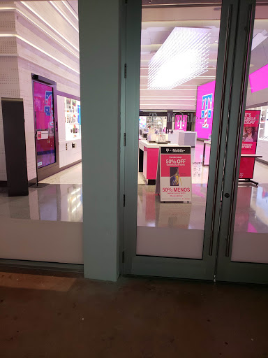 Jewelry Store «Swarovski», reviews and photos, 734 Lincoln Rd, Miami Beach, FL 33139, USA