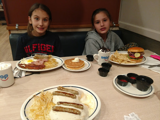 Shopping Mall «Town & Country Shopping Center», reviews and photos, 2615 N Kansas Expy, Springfield, MO 65803, USA