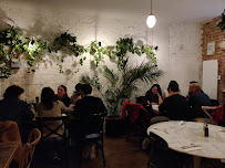 Atmosphère du Restaurant italien Doppio - Paris 18 - n°2