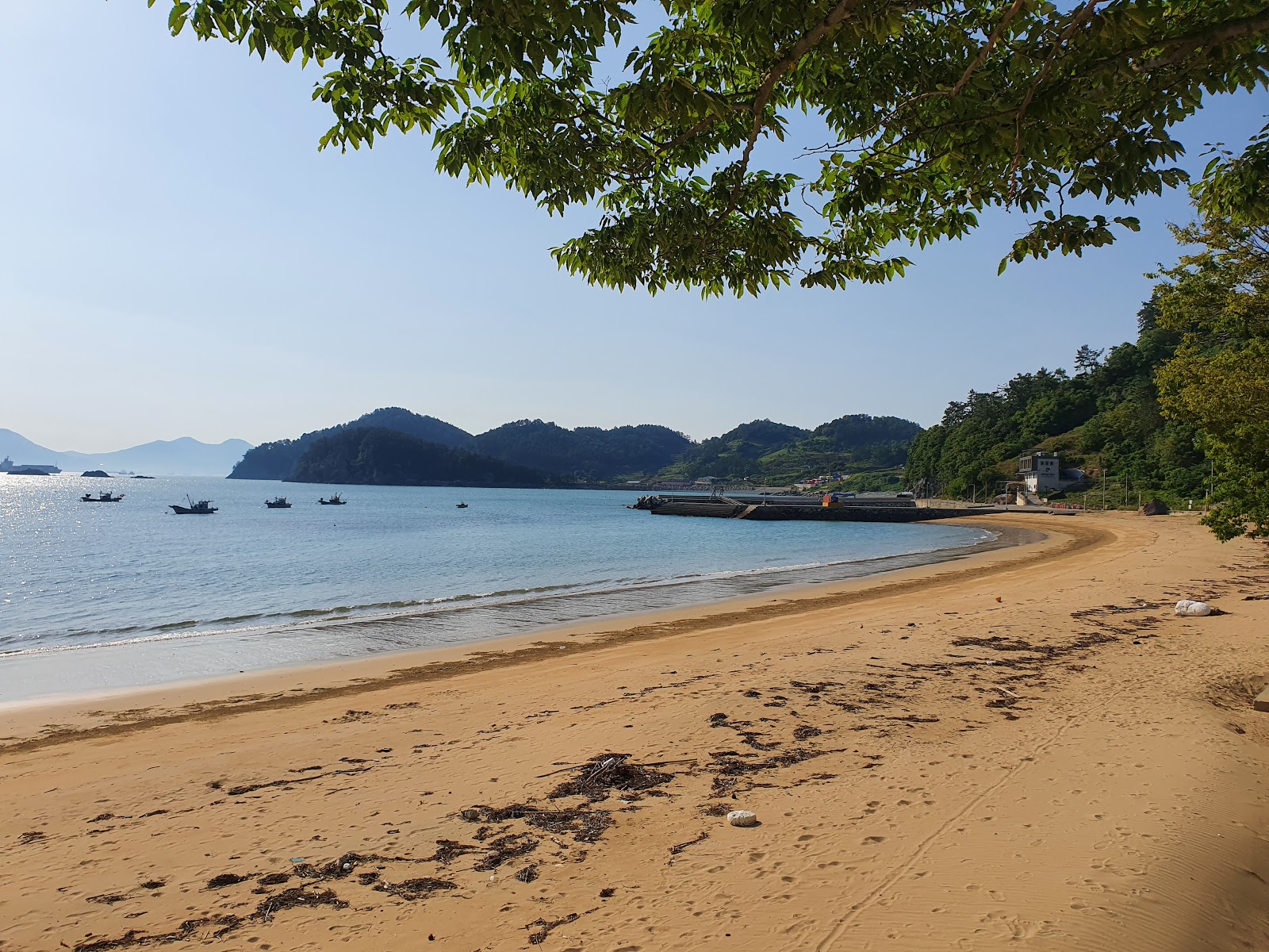 Zdjęcie Cousin Beach i osada