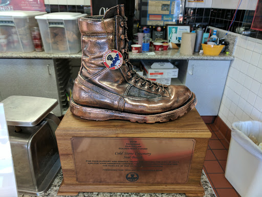 Ice Cream Shop «Cold Stone Creamery», reviews and photos, 101 Main St K, Seal Beach, CA 90740, USA