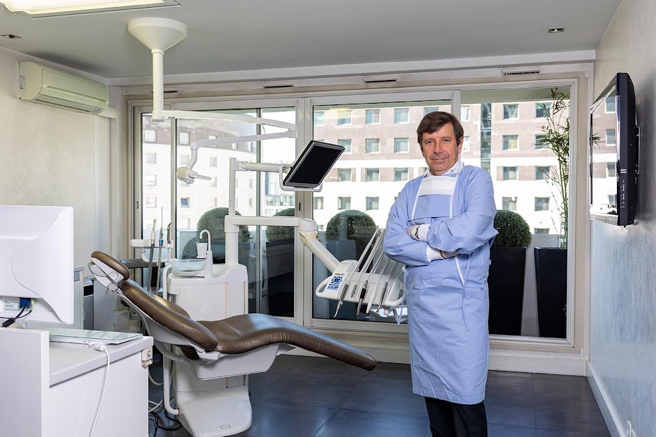Dentiste La Defense - Dr Pierre Sultan à Courbevoie
