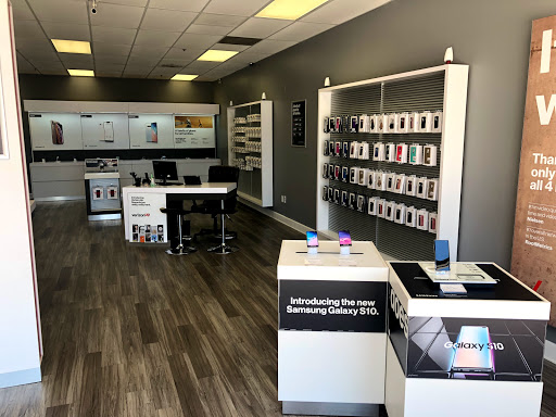 Cell Phone Store «Verizon Wireless - TCC», reviews and photos, 7339 52nd Pl E, Bradenton, FL 34203, USA