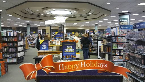 Book Store «Barnes & Noble», reviews and photos, 17111 Haggerty Rd, Northville, MI 48168, USA