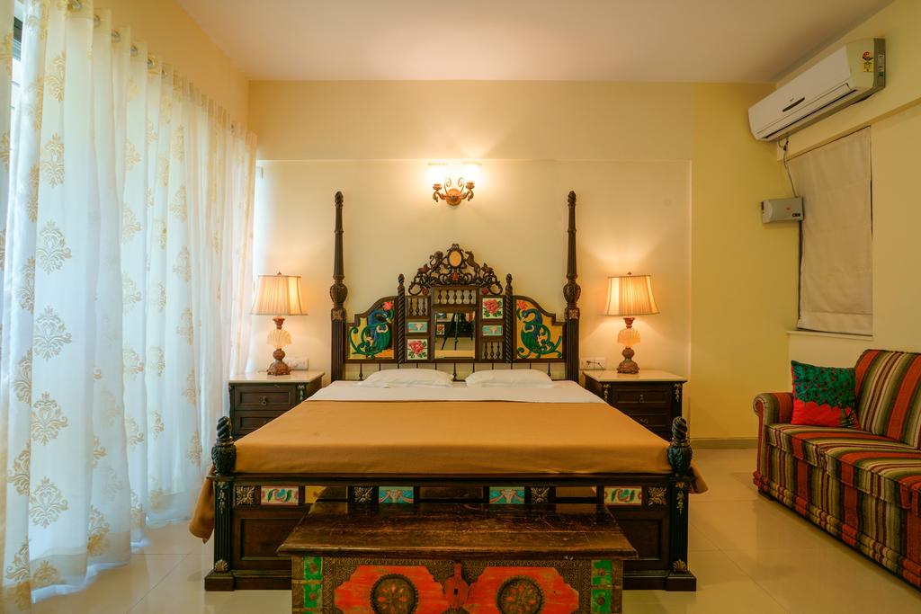 M.R. Interiors